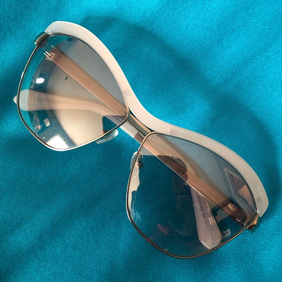 Zac Posen Accessories - Zac Posen pearl and gold Luciana sunglasses.